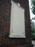 01 Shutters with side hooks