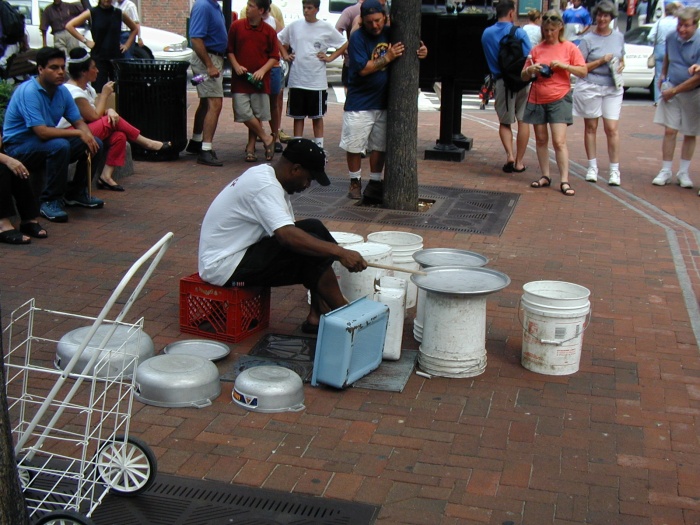 06 Street Drummer